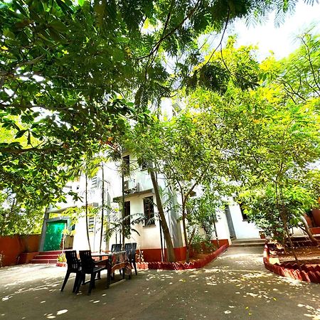 Hotel Du Palais - Auroville Beach Pondicherry Bagian luar foto