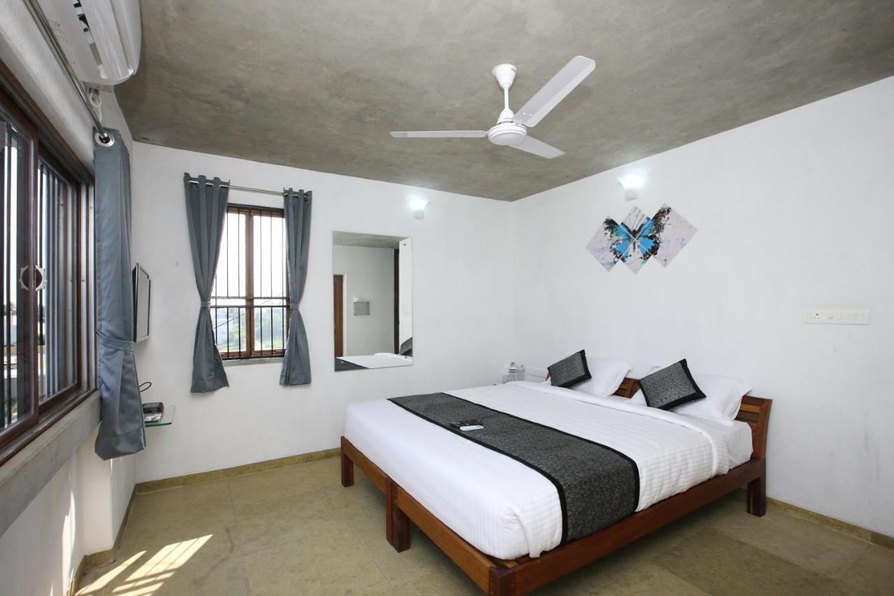 Hotel Du Palais - Auroville Beach Pondicherry Bagian luar foto