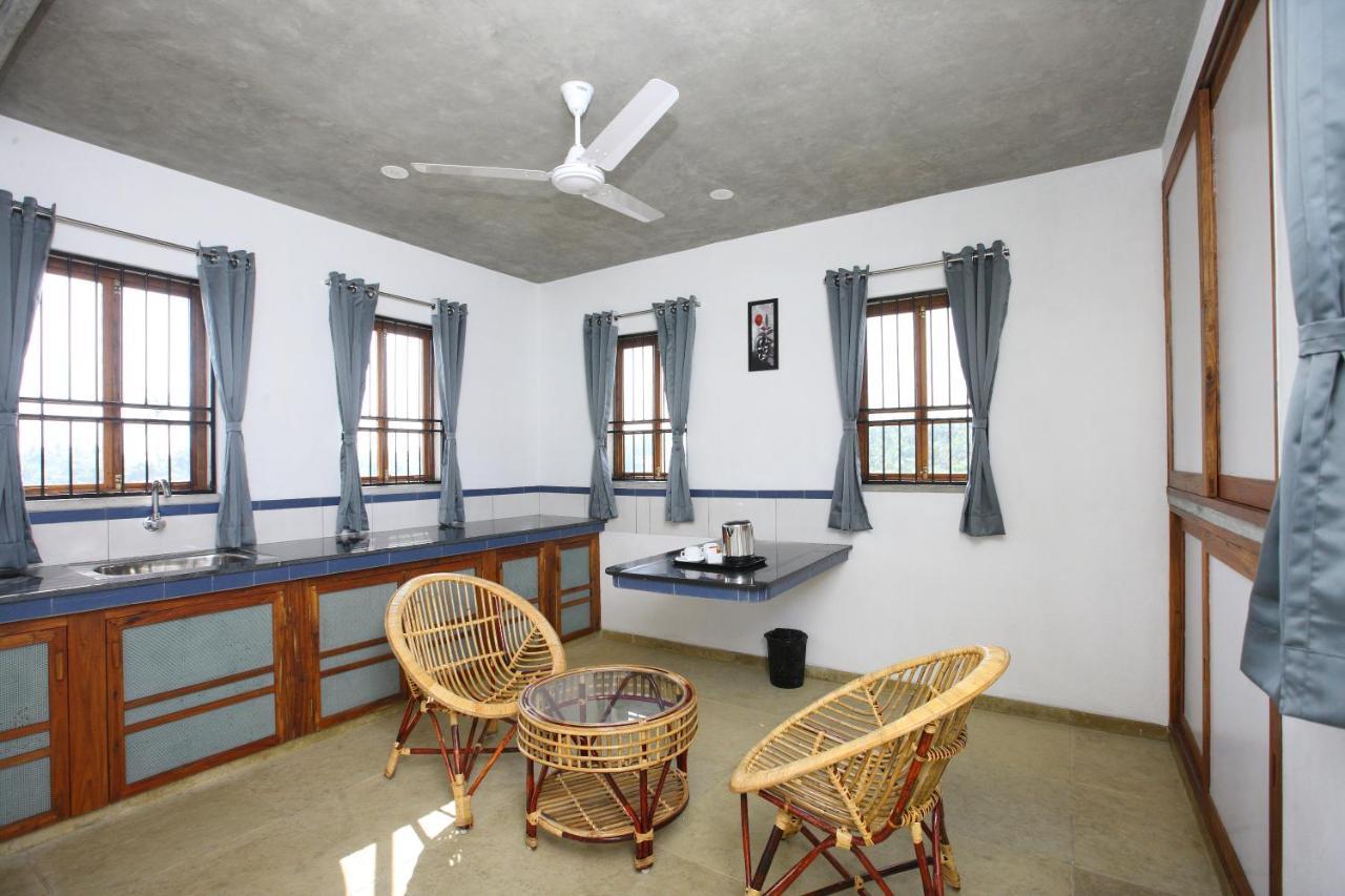 Hotel Du Palais - Auroville Beach Pondicherry Bagian luar foto