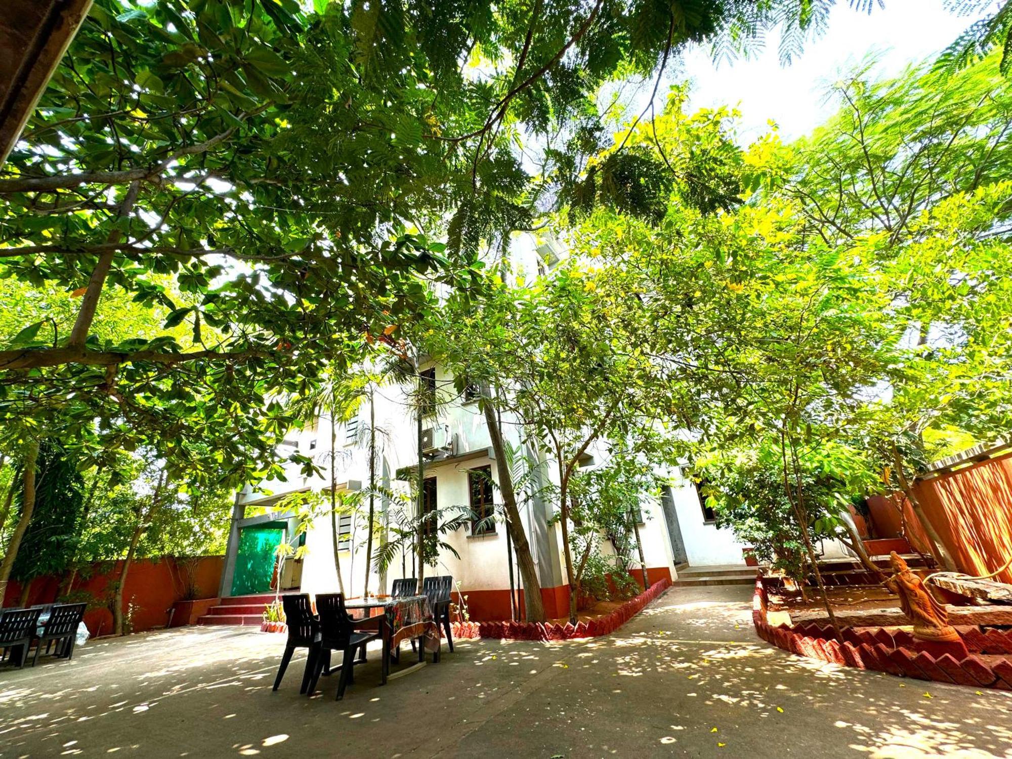Hotel Du Palais - Auroville Beach Pondicherry Bagian luar foto